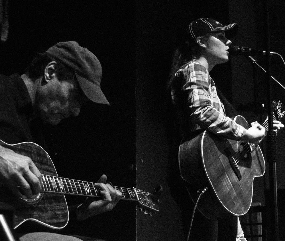 Cover Image for OPEN MIC – LIZ BENTLEY & JOHNNY B.